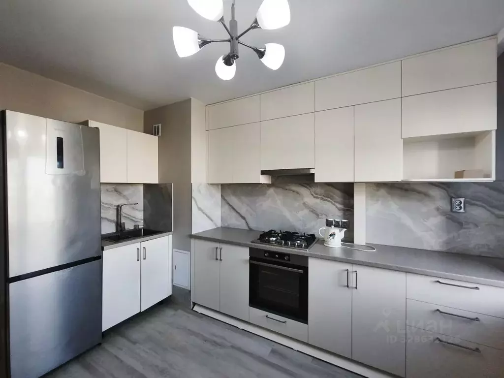 3-к кв. Омская область, Омск ул. Степанца, 12 (62.2 м) - Фото 1