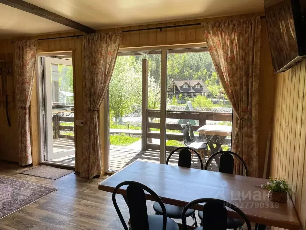 Дом в Алтай, Чемальский район, с. Чемал Уожанская ул., 56 (30 м) - Фото 2