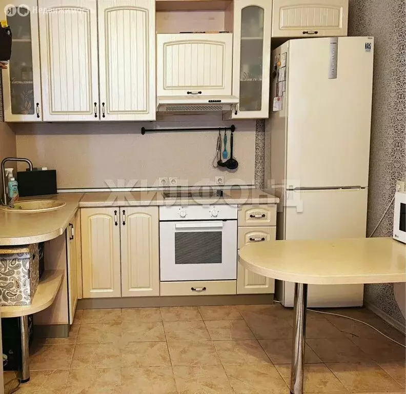 2-комнатная квартира: Новосибирск, улица Одоевского, 1/8 (39 м) - Фото 0