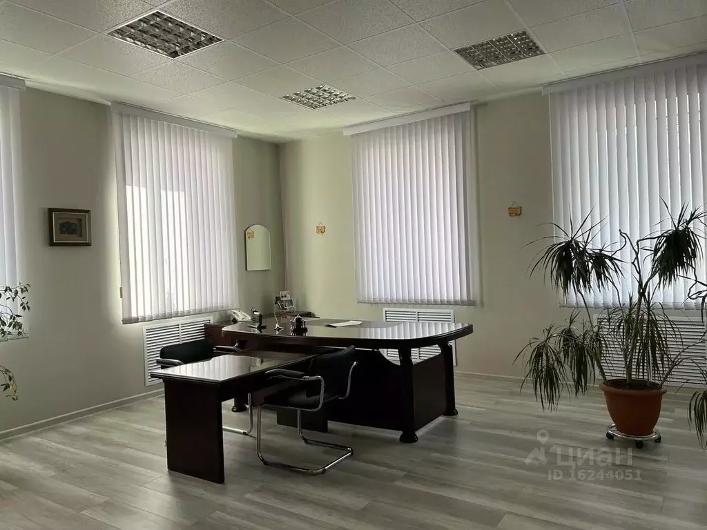 Офис в Тюменская область, Тюмень ул. Свердлова, 5к2 (200 м) - Фото 0