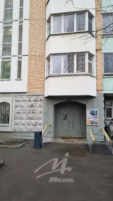 Продается 3-комнатная квартира - Фото 1
