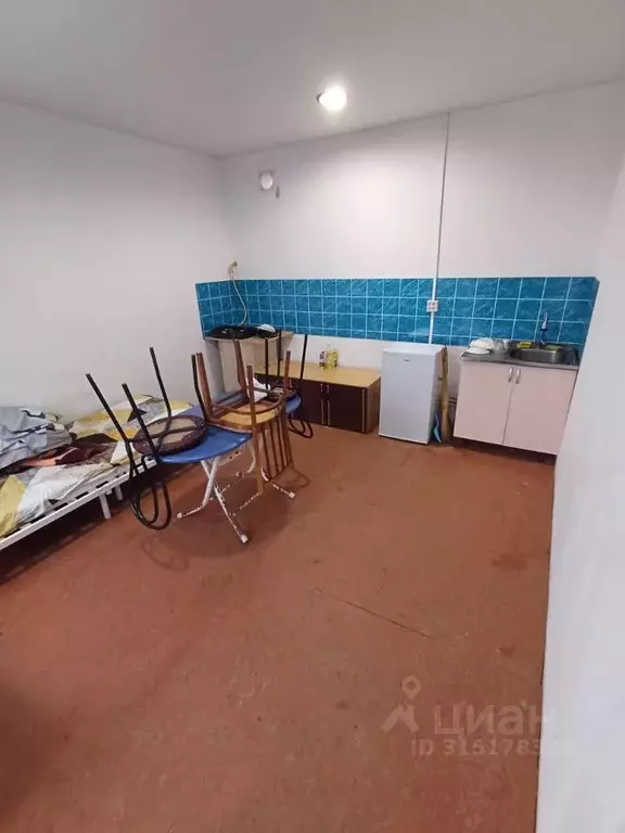 Дом в Крым, Симферопольский район, Гвардейское пгт ул. Карла Маркса, ... - Фото 1