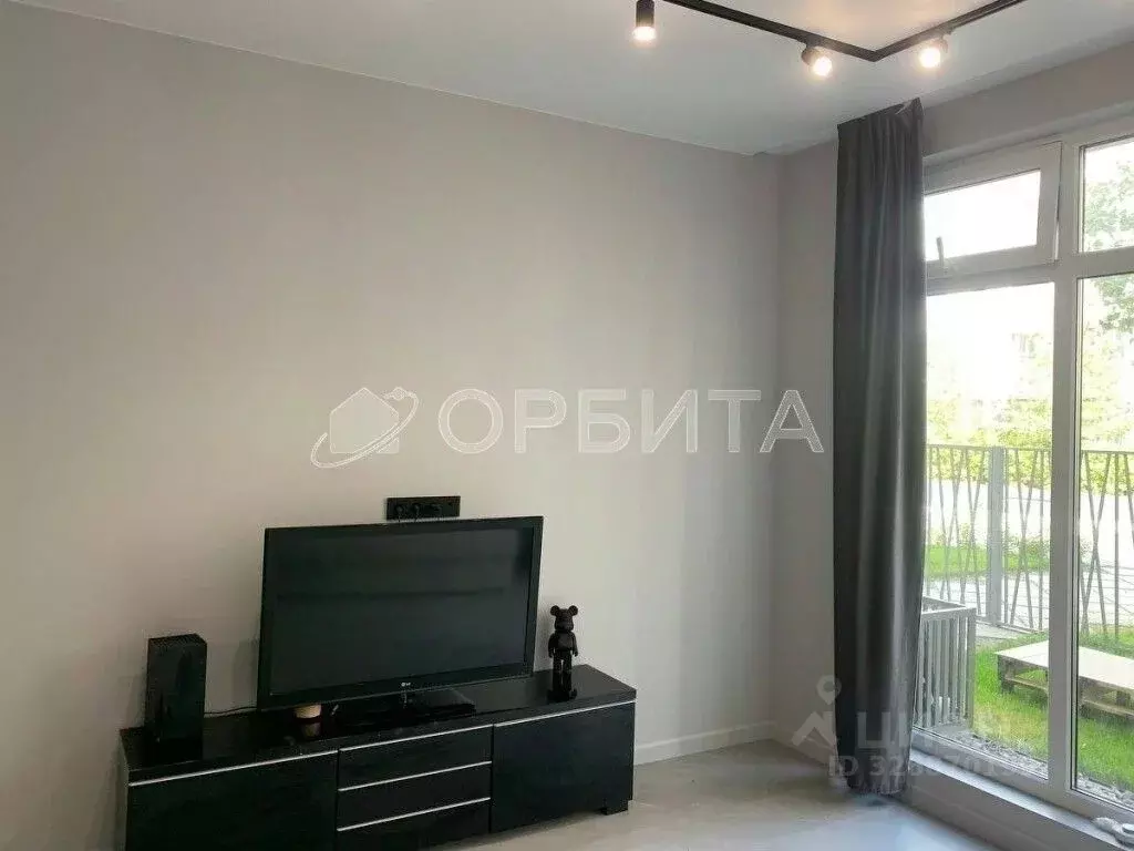 2-к кв. Тюменская область, Тюмень ул. Василия Шамова, 6 (63.3 м) - Фото 2