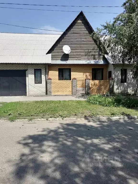 Дом в Алтайский край, Барнаул ул. Георгия Исакова, 110 (132 м) - Фото 1