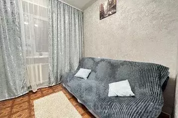 1-к кв. Томская область, Томск Промышленный пер., 9А (18.0 м) - Фото 0