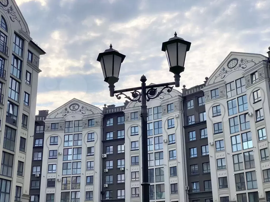 2-к. квартира, 60,8 м, 1/9 эт. - Фото 0
