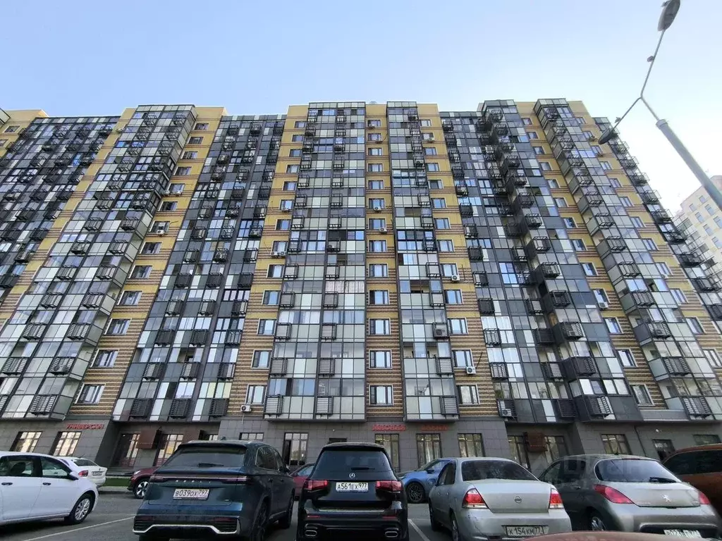 3-к кв. Москва Долгопрудная аллея, 15к4 (68.9 м) - Фото 0