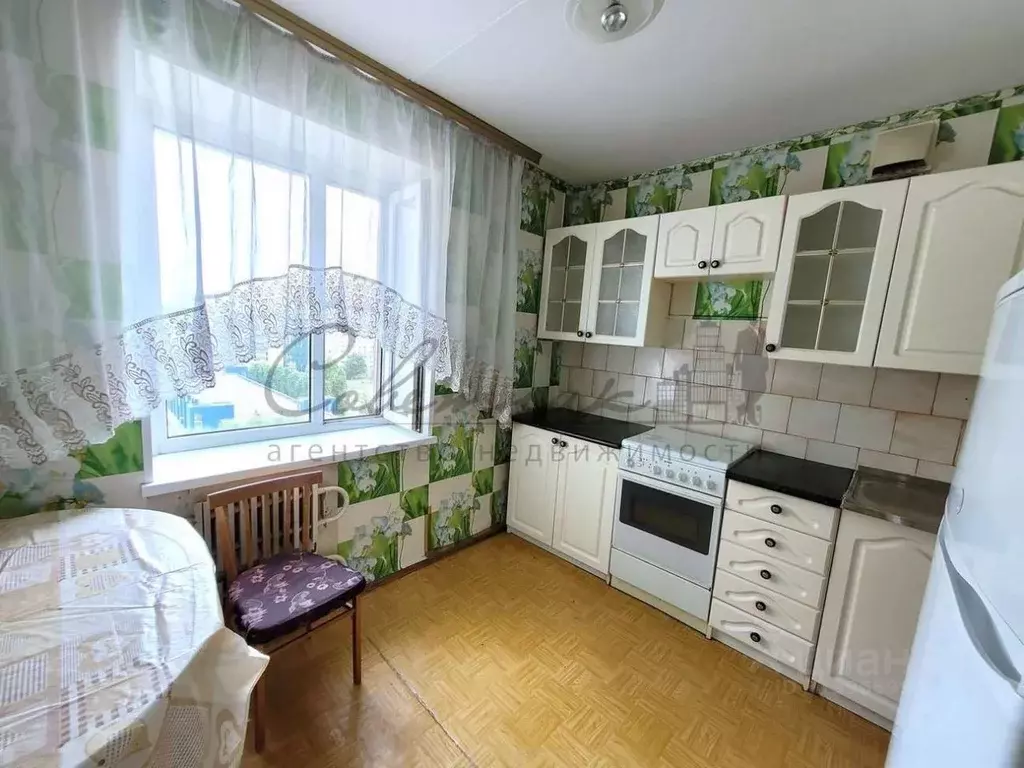 1-к кв. Белгородская область, Старый Оскол Макаренко мкр, 40 (37.0 м) - Фото 0