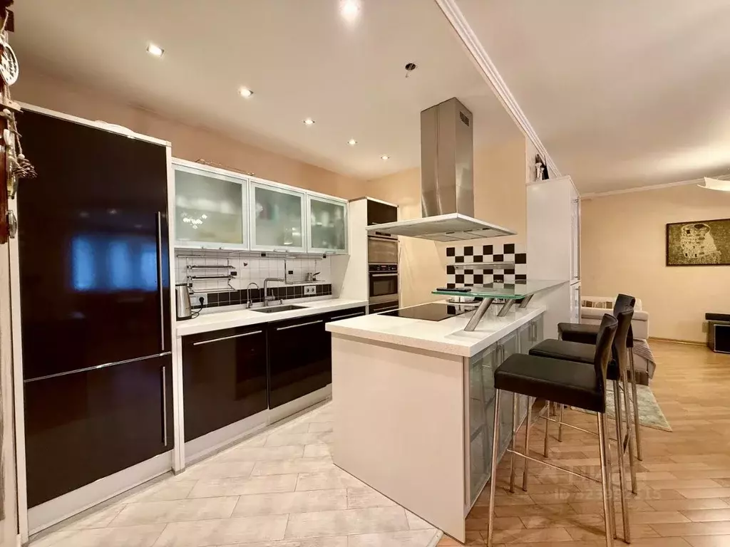 3-к кв. Москва ул. Коштоянца, 47к1 (90.9 м) - Фото 1