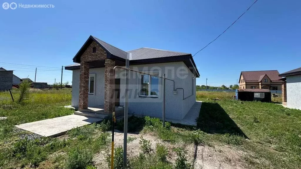 Дом в село Новоалександровка, Калиновая улица (98 м) - Фото 2