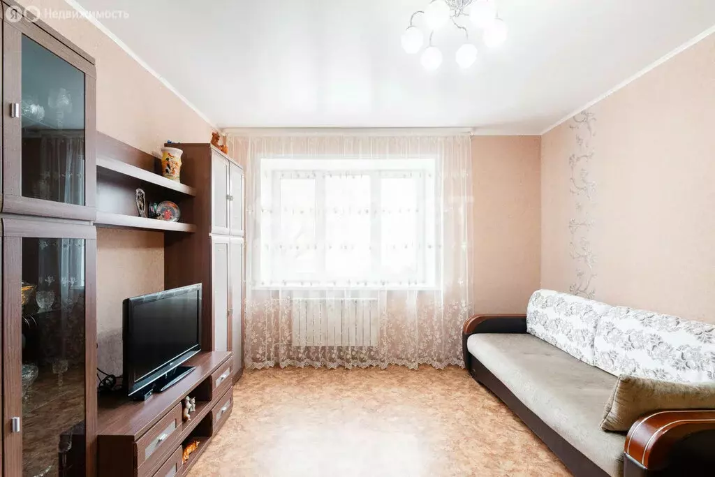 1-комнатная квартира: Омск, Краснопресненская улица, 3 (37.6 м) - Фото 2