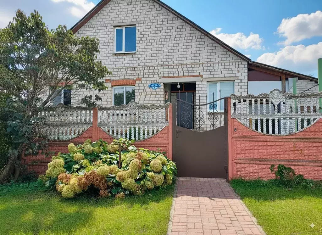 Коттедж в Орловская область, Ливны Звездная ул., 5 (186 м) - Фото 0