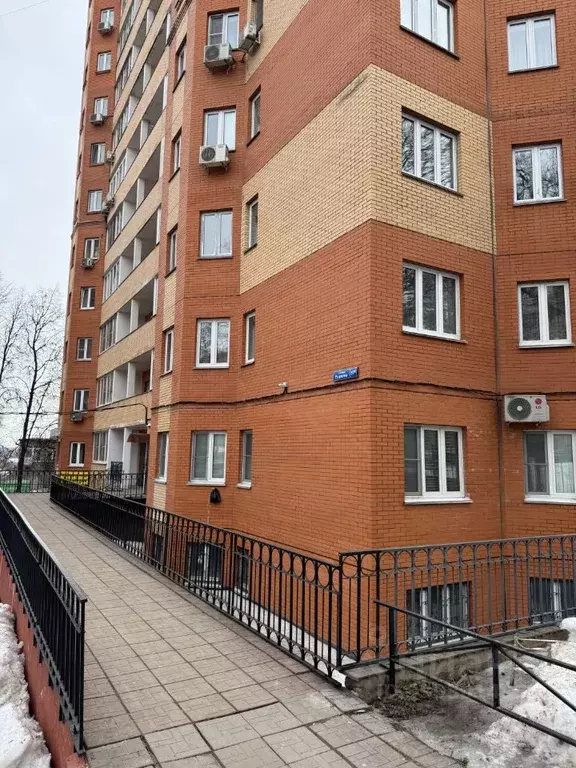 3-к кв. Тульская область, Тула ул. Николая Руднева, 57Б (106.0 м) - Фото 1