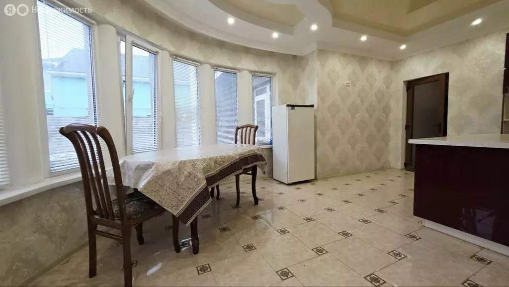 Дом в Украинка, улица Гаспринского, 68 (242 м) - Фото 2