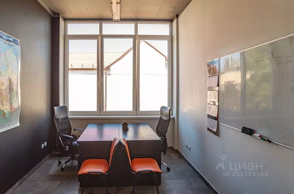 Офис в Калининградская область, Калининград ул. Боткина, 2А (18 м) - Фото 1