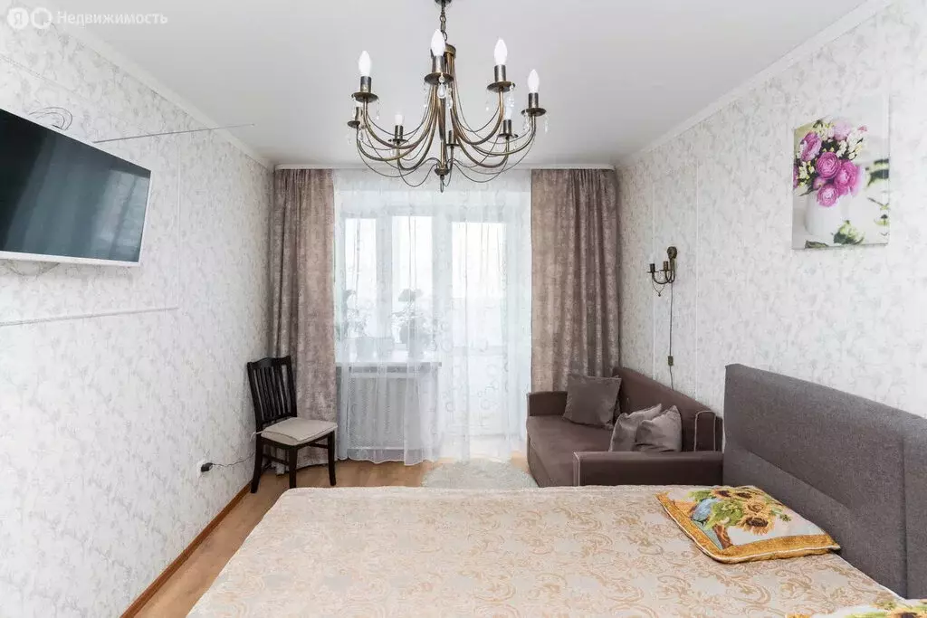 2-комнатная квартира: Тюмень, улица Прокопия Артамонова, 13 (48.7 м) - Фото 2