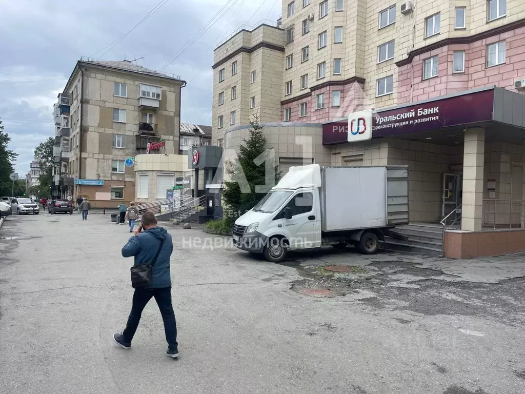 Помещение свободного назначения в Челябинская область, Челябинск ул. ... - Фото 0