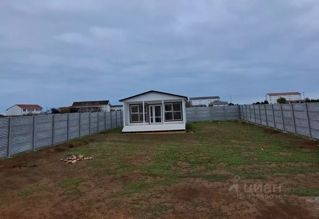 Дом в Крым, Сакский район, Молочненское с/пос, с. Витино  (64 м) - Фото 2