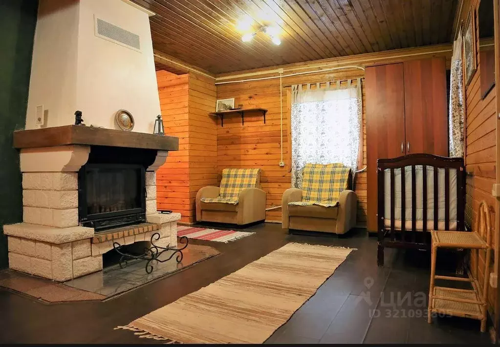 Дом в Карелия, Питкярантский муниципальный округ, д. Мийнала  (45 м) - Фото 1