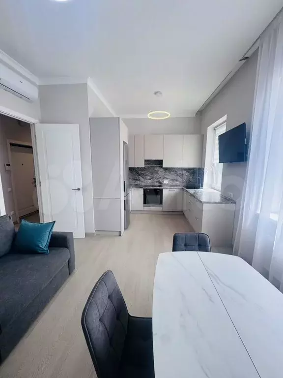 2-к. квартира, 70 м, 15/27 эт. - Фото 0