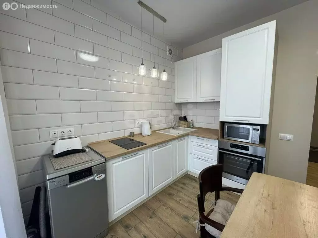 1-комнатная квартира: деревня Кисловка, микрорайон Северный, улица ... - Фото 1