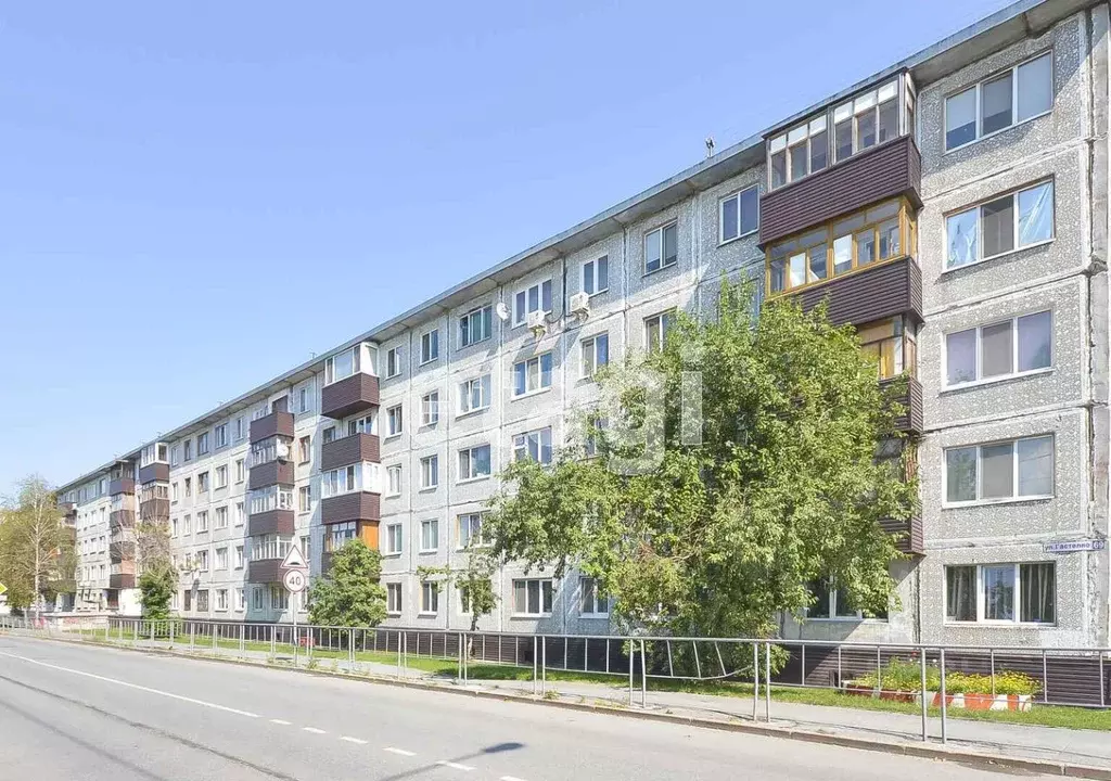 2-к кв. Тюменская область, Тюмень ул. Гастелло, 69 (43.1 м) - Фото 1