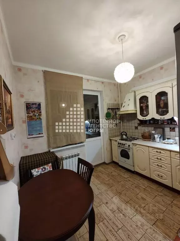 2-к кв. Ханты-Мансийский АО, Ханты-Мансийск ул. Калинина, 25 (59.0 м) - Фото 0