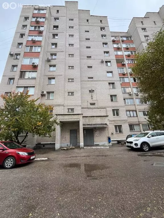 2-комнатная квартира: Энгельс, Ленинградская улица, 7 (76.5 м) - Фото 1