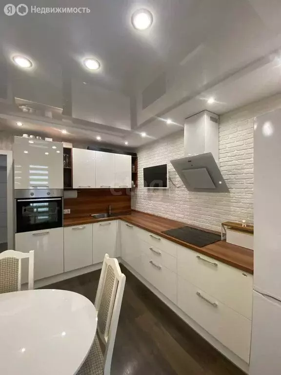 2-комнатная квартира: Тюмень, Тихий проезд, 2 (59 м) - Фото 1