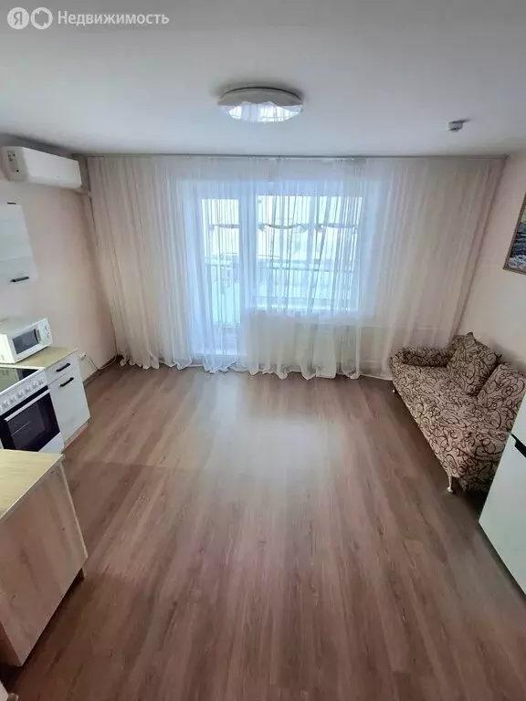 Квартира-студия: Челябинск, улица Петра Столыпина, 11 (24.6 м) - Фото 2