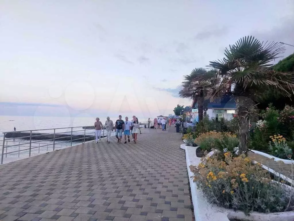 Комната 33 м в 2-к., 5/5 эт. - Фото 1