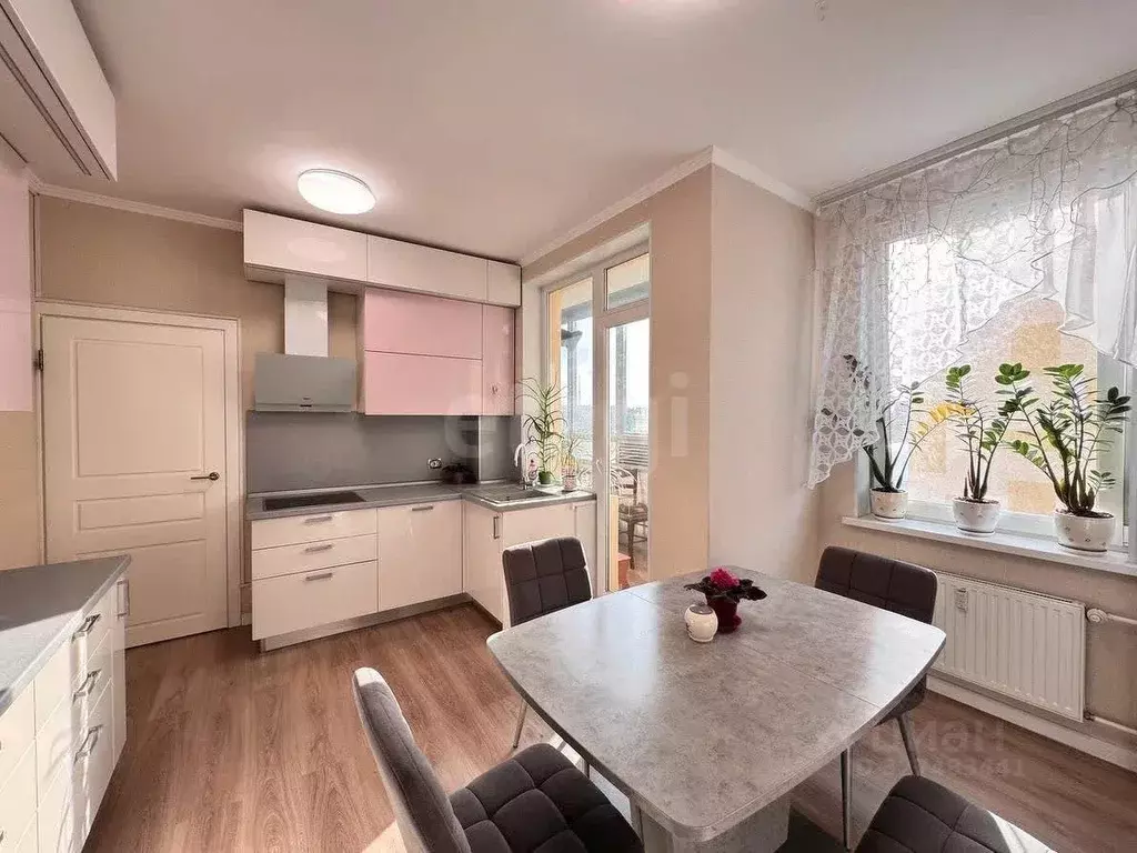 3-к кв. Санкт-Петербург дор. Кушелевская, 1к2 (80.0 м) - Фото 1