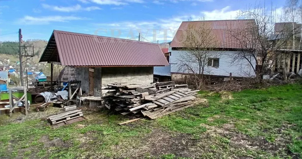 Дом в Алтай, Горно-Алтайск Айская ул. (18 м) - Фото 1
