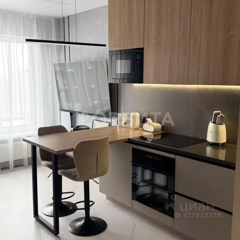 2-к кв. Тюменская область, Тюмень ул. Разведчика Кузнецова, 7 (56.7 м) - Фото 1