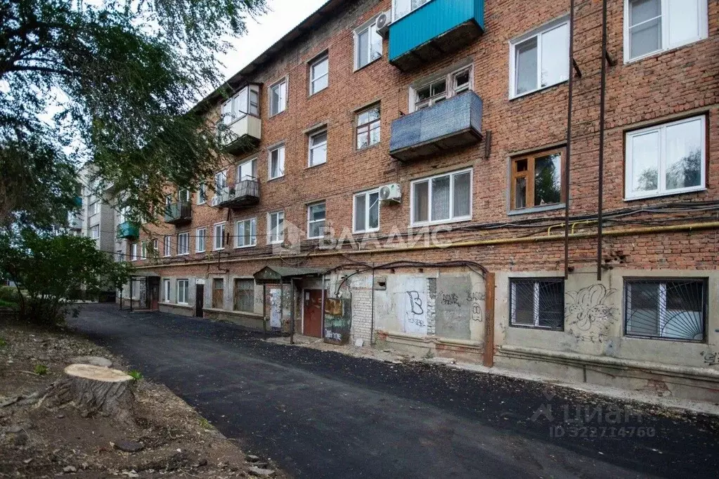 2-к кв. Саратовская область, Балаково Коммунистическая ул., 125 (42.2 ... - Фото 0