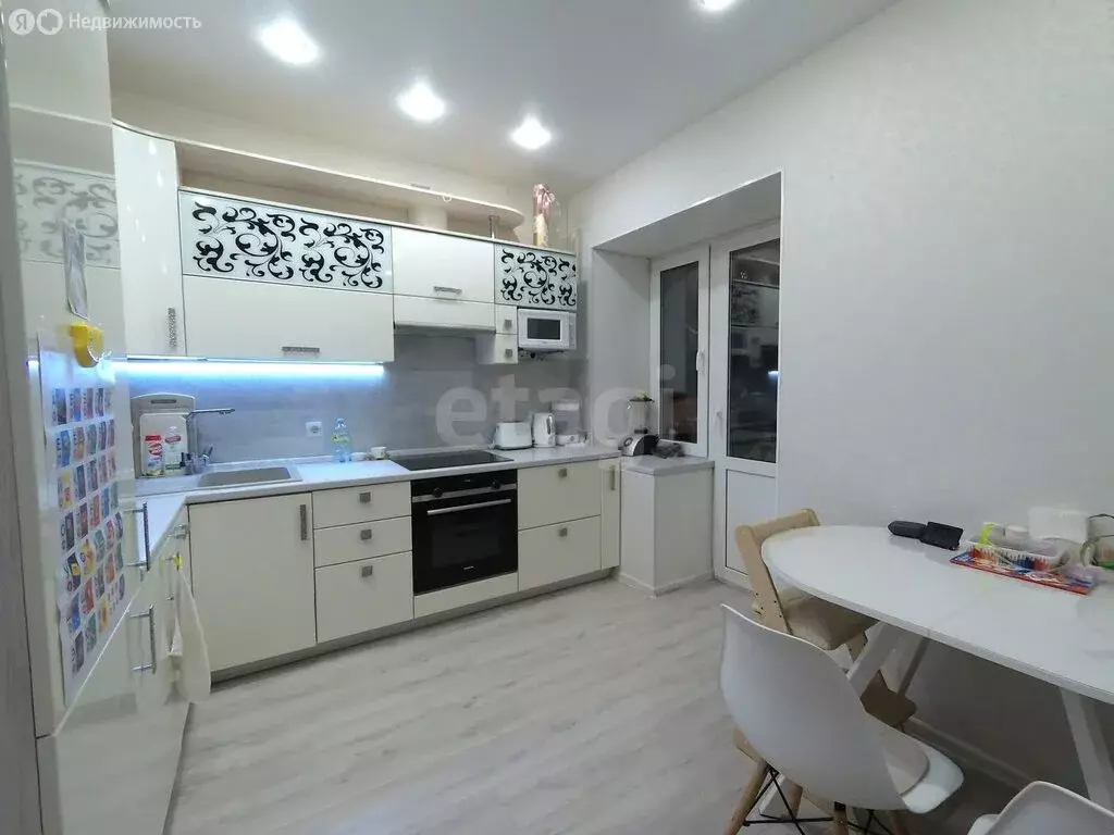 3-комнатная квартира: Сыктывкар, улица Кутузова, 36 (68.1 м) - Фото 1