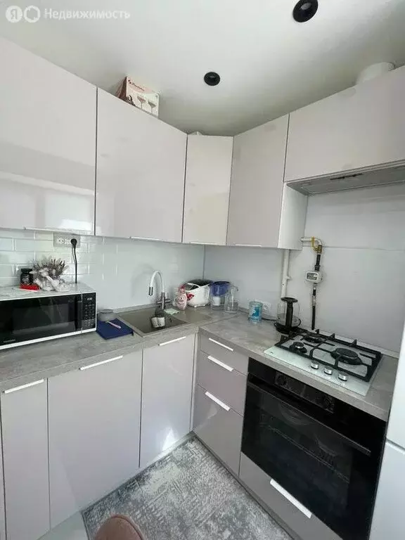 2-комнатная квартира: Омск, проспект Мира, 40А (43.8 м) - Фото 1