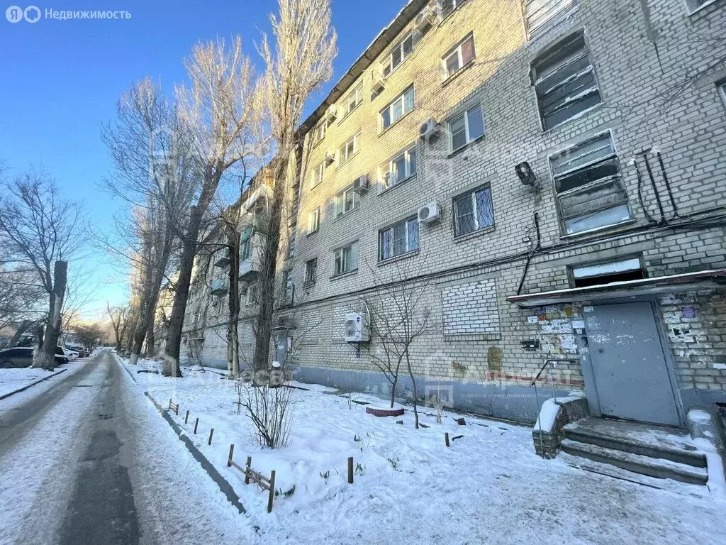 3-комнатная квартира: Волгоград, улица 64-й Армии, 121 (58 м) - Фото 1