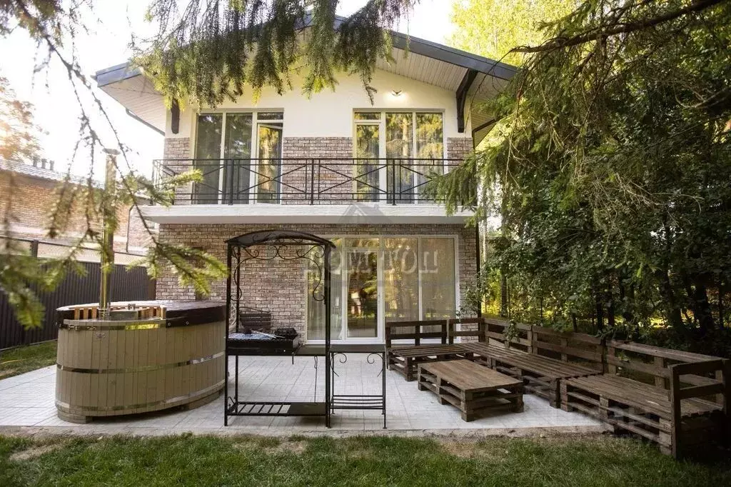 Дом в Московская область, Солнечногорск городской округ, с. Алабушево  ... - Фото 1