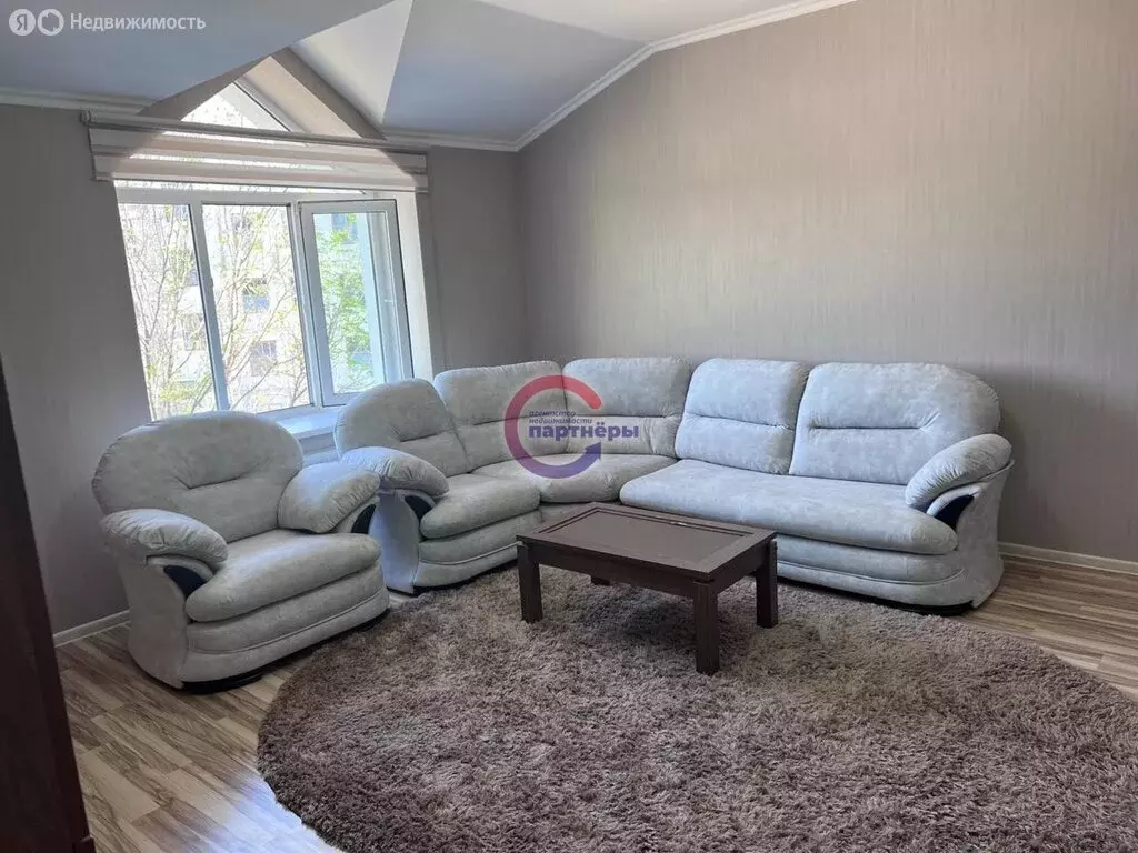 2-комнатная квартира: Симферополь, Аэрофлотская улица, 5А (69.7 м) - Фото 2