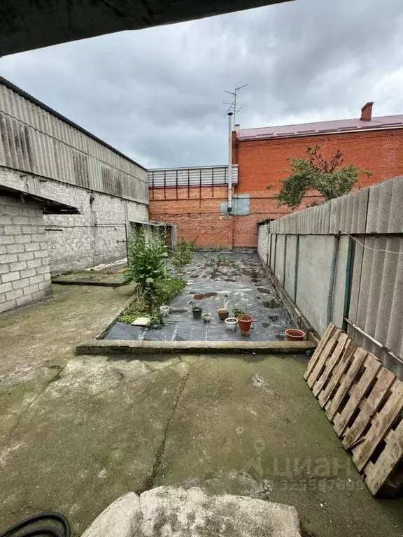 Дом в Северная Осетия, Владикавказ ул. Галковского, 1 (100 м) - Фото 2