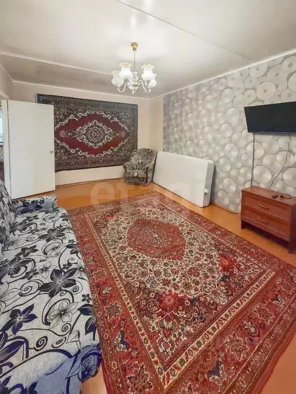 2-к кв. Ярославская область, Тутаев просп. 50-летия Победы, 11 (50.0 ... - Фото 1