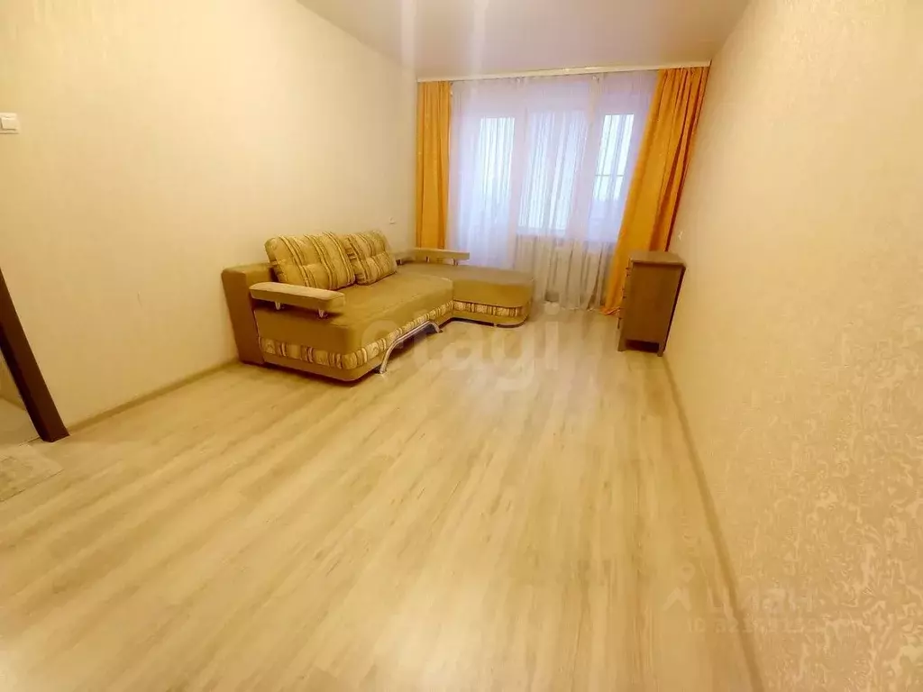 2-к кв. Псковская область, Псков просп. Энтузиастов, 3 (49.6 м) - Фото 0