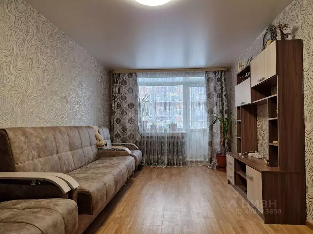 3-к кв. Татарстан, Агрыз ул. Карла Маркса, 4 (59.0 м) - Фото 0