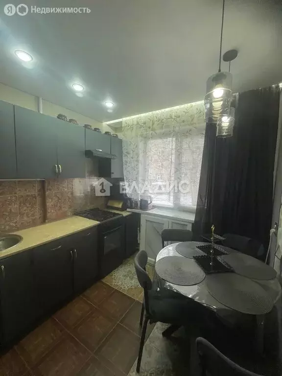 2-комнатная квартира: Стерлитамак, Коммунистическая улица, 39 (44.4 м) - Фото 1