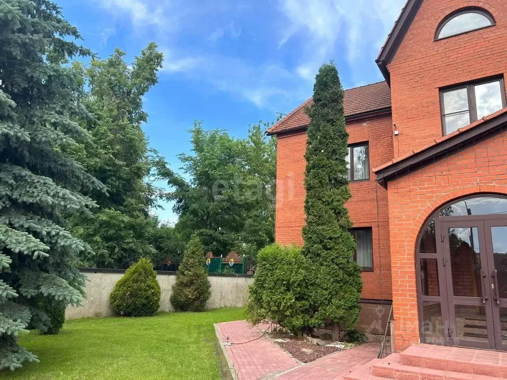 Дом в Мордовия, Саранск Мордовская ул., 2А (313 м) - Фото 1