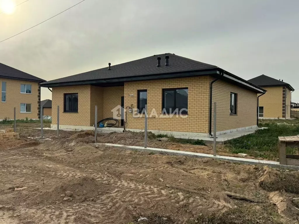 Дом в Калужская область, Боровский муниципальный округ, д. Вашутино  ... - Фото 1