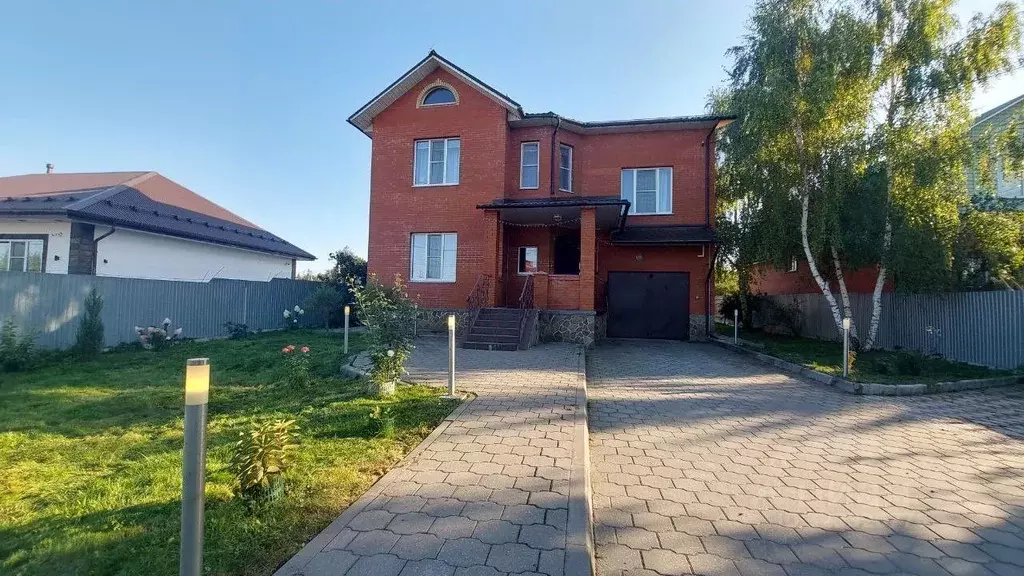 Коттедж в Тульская область, Тула ул. Чмутова, 57 (220 м) - Фото 1