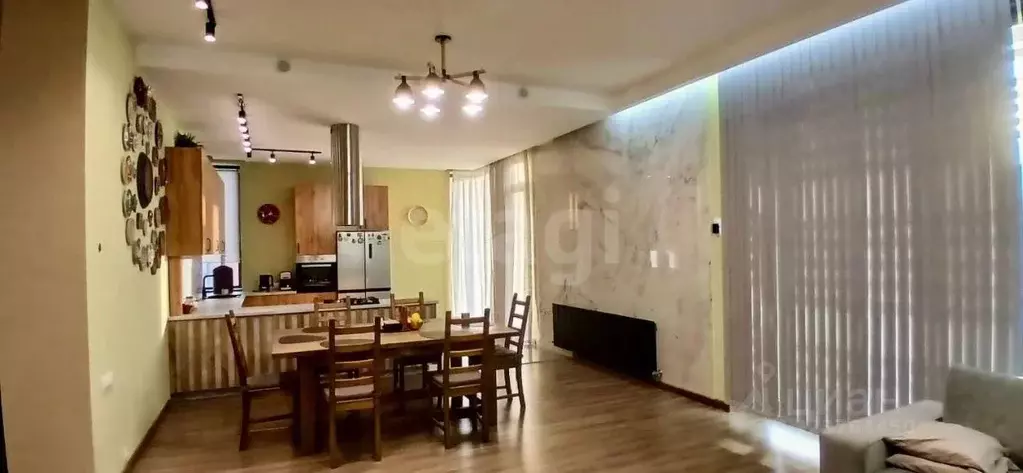 Дом в Крым, Симферопольский район, Добровское с/пос, с. Андрусово ул. ... - Фото 1