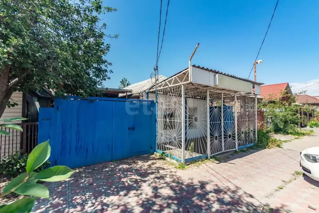 Дом в Ростовская область, Батайск ул. Клары Цеткин (49 м) - Фото 1